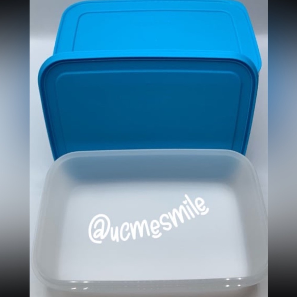 Tupperware Freezer Mates Plus Snowflake Container Set - Picture 3 of 6